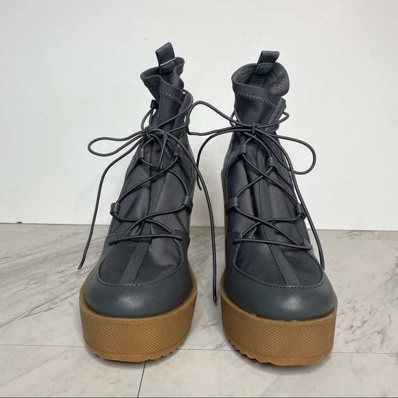 New! Steve Madden Atomic Wedge Boot - Picture 2 of 12